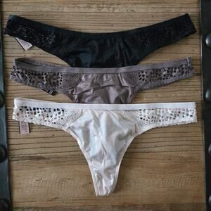 Victoria's Secret Very Sexy Smooth Satin and Keyhole Lace Thong Bundle sz S New